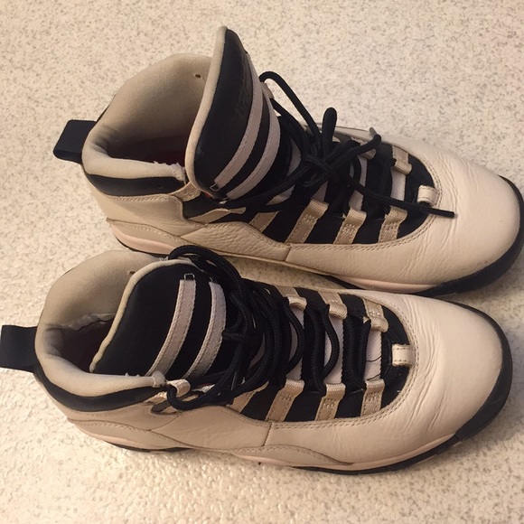 Jordan Retro 10 sneakers size4.5 big kids - Picture 4 of 8